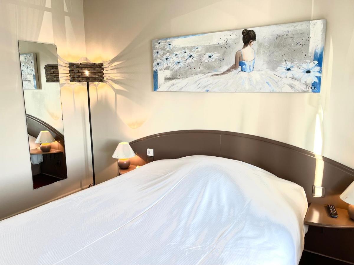 Hotel - Restaurant "Histoire De Bistrot" Isbergues エクステリア 写真